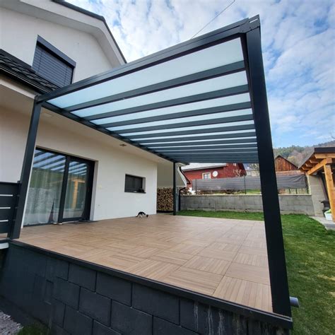 Galéria rôznych typov tmelov pre interiér a exteriér