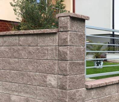 Detail povrchu štiepanej tvárnice LOMA