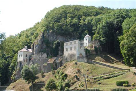 Kláštor a pútnické ubytovanie - architektonický návrh