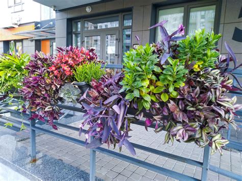 Schéma umiestnenia markízy a slnečníka na malom balkóne