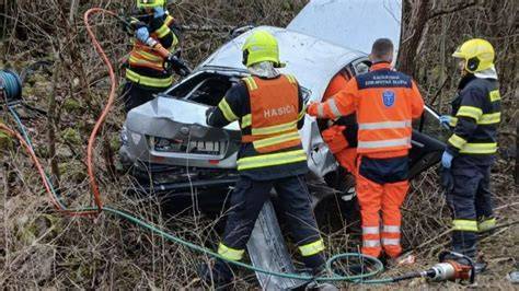 Záchranné zložky na mieste tragédie v Komárne
