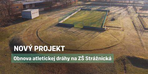 Vizualizácia lešenia obklopujúceho dom počas stavebných prác