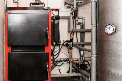 Porovnanie starého a moderného kotla na tuhé palivo