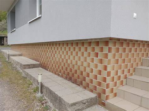 Aplikácia XPS dosiek na sokel budovy