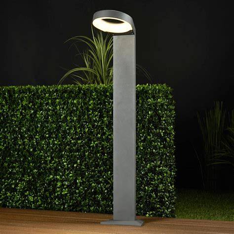 Moderné LED osvetlenie záhrady