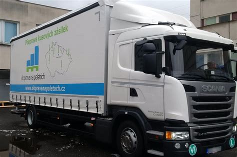 Doprava stavebného materiálu na paletách