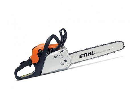 Motorová píla Stihl 025 v akcii