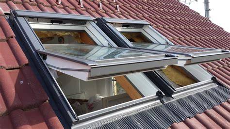 Príklady interiérových a exteriérových doplnkov VELUX pre optimálny komfort