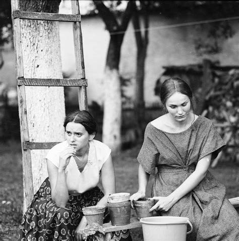 archívne zábery z natáčania filmu Pásla kone na betóne