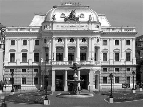 Obnovený interiér historickej budovy