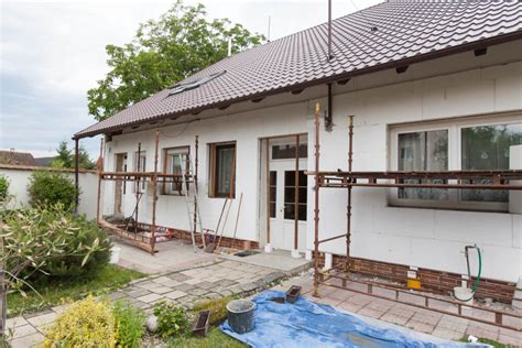 Profesionálna rekonštrukcia chalupy: Výhody a prínosy