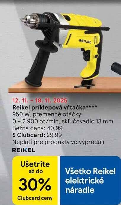 Príklepová vŕtačka v akcii s dreveným materiálom