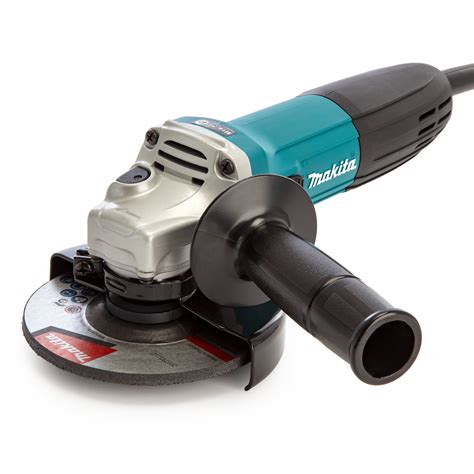 Ergonomický dizajn Makita GA5030