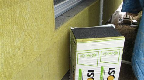 Ukážka lepenia izolačných dosiek na strop