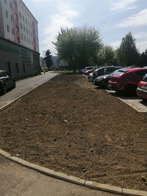 Vizualizácia obnovených zelených plôch na ulici