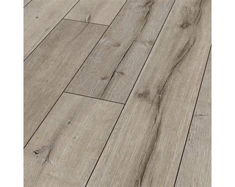 detailná textúra laminátovej podlahy so vzhľadom dreva