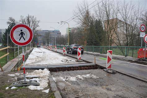 Pohľad na priebeh stavebných prác na ceste I/65