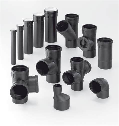 Porovnanie rôznych typov materiálov pre odpadové potrubia (plast, liatina, kamenina)