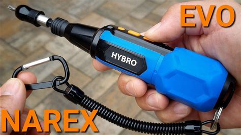 Narex Hybridný skrutkovač s detailom USB nabíjacieho portu a LED svetla