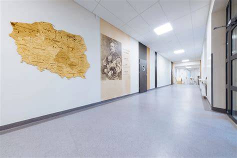 Interiér vzorkovej predajne s podlahami a dverami