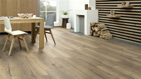 Laminátové podlahy s netradičnými drevenými dekormi a vzormi