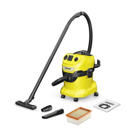 Kärcher WD 4 pri čistení garáže