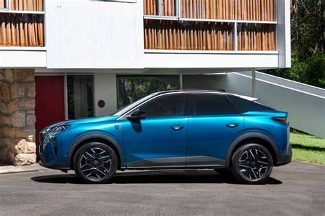 Detail upevnenia zadného svetla na karosérii Peugeot 3008