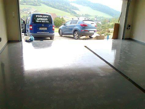Epoxidový náter v garáži