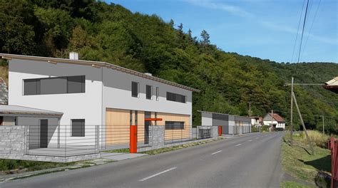 Stará fotografia prvej budovy školy v obci Píla