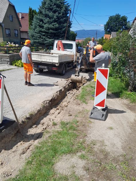 Stavebné práce na miestnych komunikáciách v Leviciach