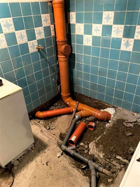 Svojpomocná oprava a výmena plastového kanalizačného potrubia