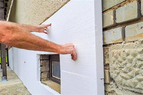 Príprava podkladu pre zateplenie fasády