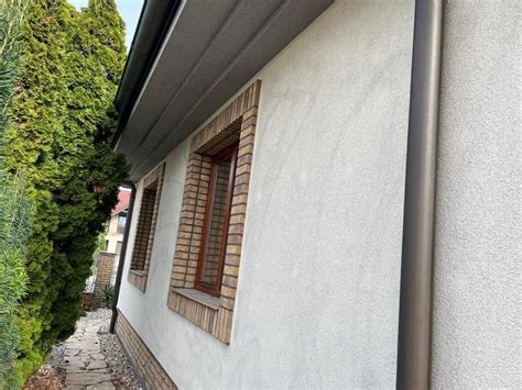 Ukážka modernej a atraktívnej fasády po aplikácii silikónovej omietky