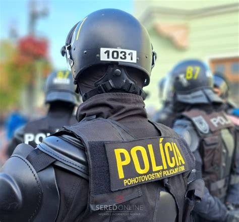 Policajti pripravení na rekonštrukciu