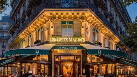 Kavárna Aux Deux Magots v Paríži