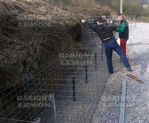 Detailné zobrazenie naplneného gabionového koša kameňom