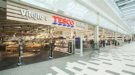 Vizualizácia zmodernizovaného interiéru hypermarketu Tesco