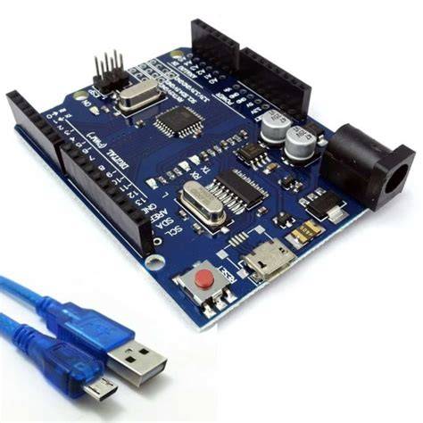Študenti s projektom Mikrokontrolér Arduino