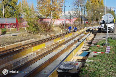 Vizualizácia technológie pevnej jazdnej dráhy W-tram
