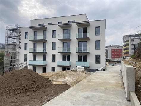 Príklady použitia odolných stavebných panelov v interiéri a exteriéri