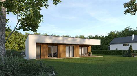 moderný bungalov s dreveným obkladom a veľkými oknami