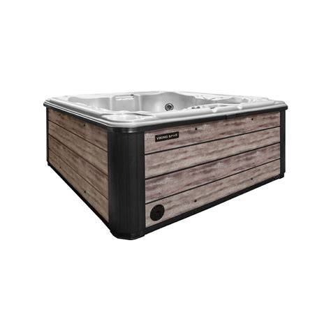 Vírivka Viking Spas v exteriéri
