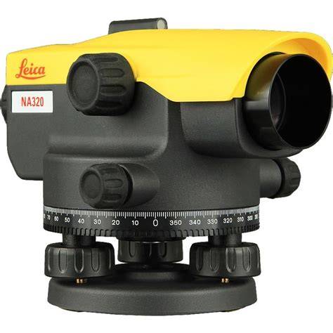 Leica NA320 na stavenisku