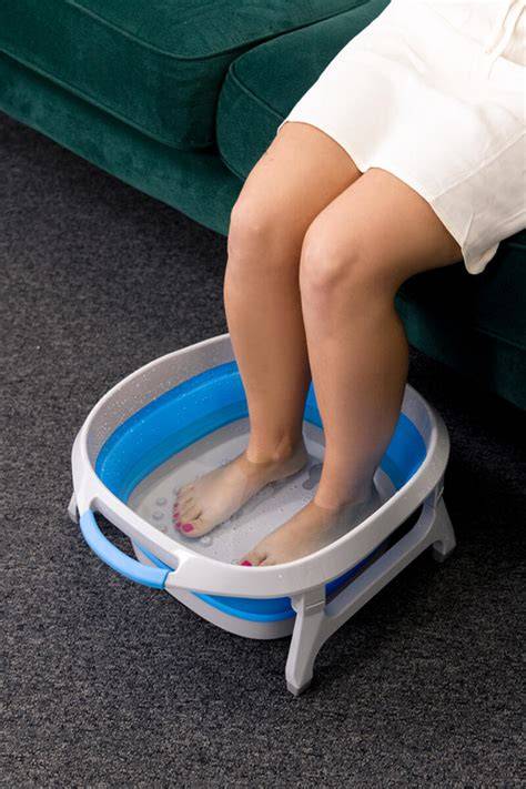 relaxačná masážna vanička na nohy v domácom prostredí