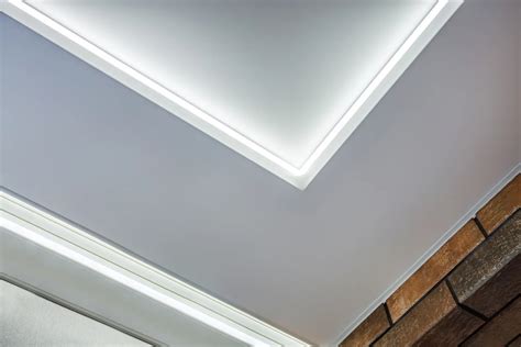 ukážka viacúrovňového sadrokartónového stropu s LED podsvietením