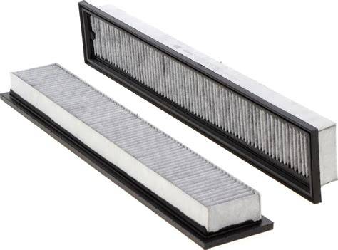Zanesený kabínový filter vs. nový kabínový filter