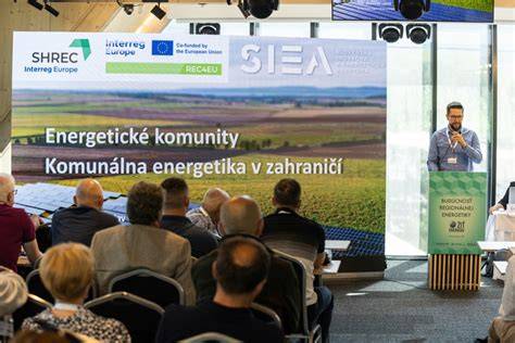 Plagát konferencie VYKUROVANIE s témou energetiky a udržateľnosti