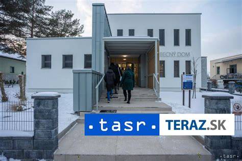 Pohľad na zrekonštruovaný kultúrny dom v Beluši