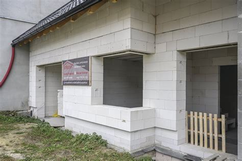 Rôzne typy murovacích materiálov pre nosné steny