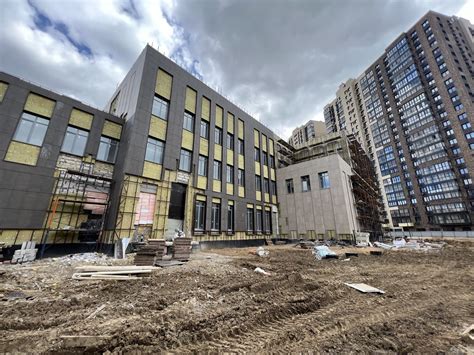 Porovnanie povrchových úprav hliníkových fasád